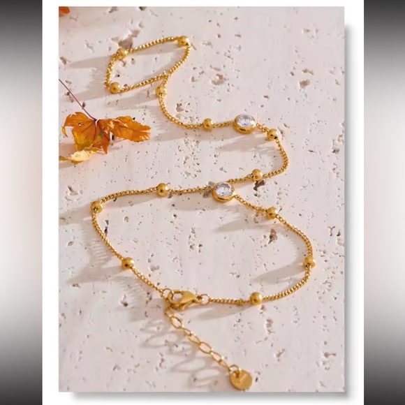 Hand Chain 18K Gold Plated Stainless Steel 
 Wrist Chain with Finger Fashion - Picture 4 of 15